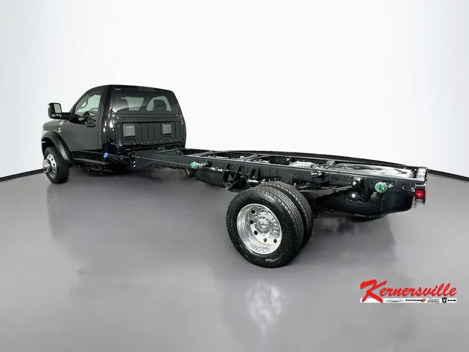2026 Ram 4500 & 5500 - Image 5 of 21