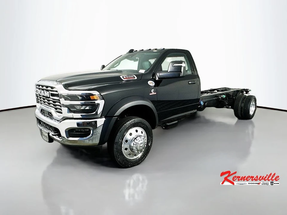 2026 Ram 4500 & 5500 - Image 3 of 21