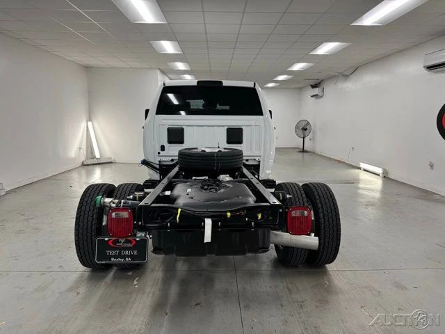 2026 Ram 4500 & 5500 - Image 6 of 12