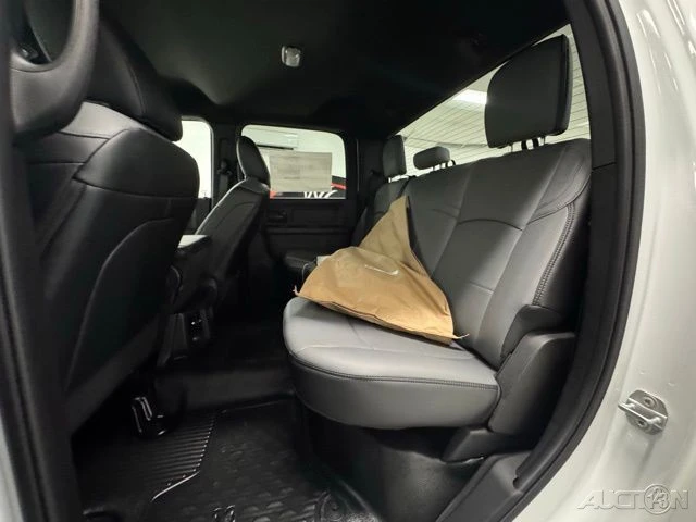 2026 Ram 4500 & 5500 - Image 10 of 12