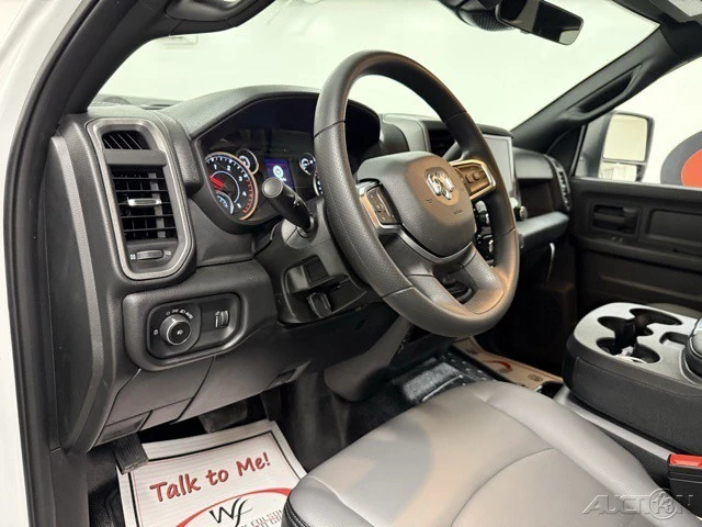 2026 Ram 4500 & 5500 - Image 11 of 12