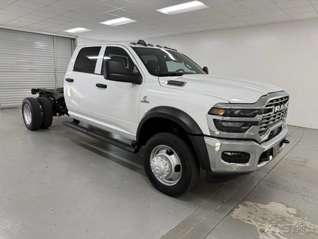 2026 Ram 4500 & 5500 - Image 3 of 12