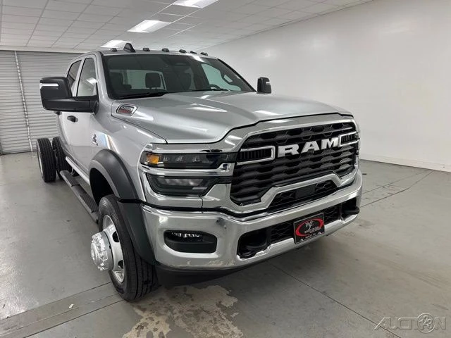 2026 Ram 4500 & 5500 - Image 3 of 12