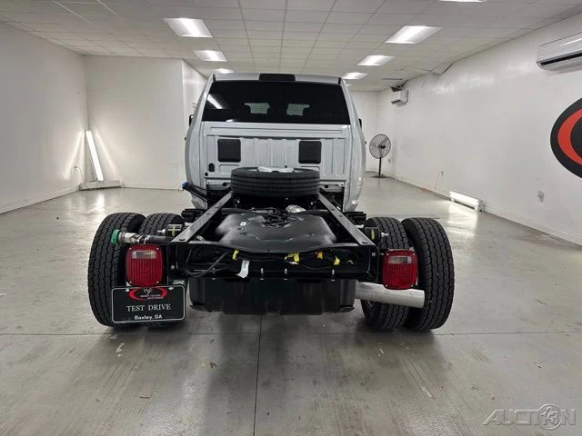 2026 Ram 4500 & 5500 - Image 6 of 12