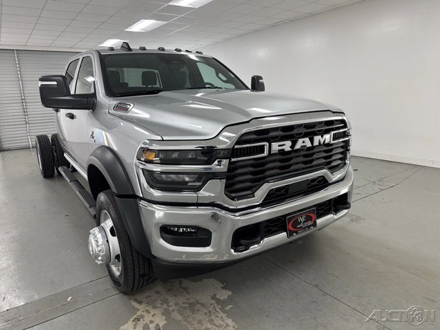 2026 Ram 4500 & 5500 - Image 3 of 10