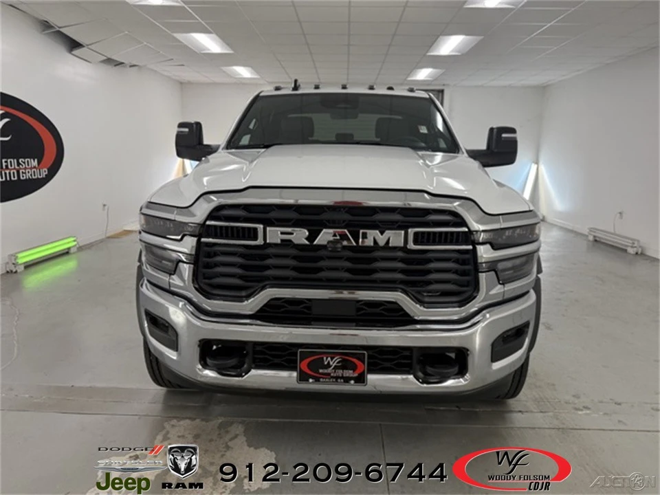 2026 Ram 4500 & 5500 - Image 2 of 12