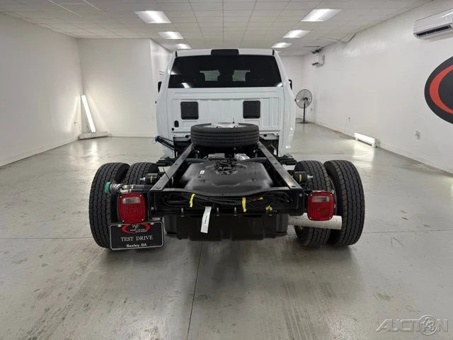2026 Ram 4500 & 5500 - Image 7 of 12