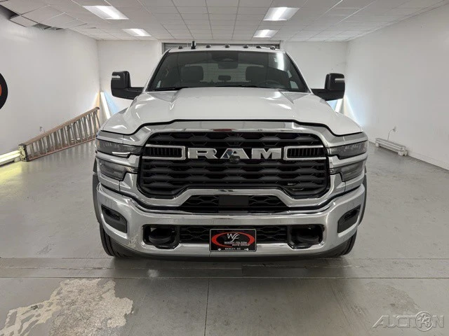 2026 Ram 4500 & 5500 - Image 2 of 12