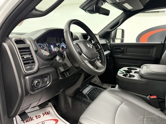 2026 Ram 4500 & 5500 - Image 11 of 12