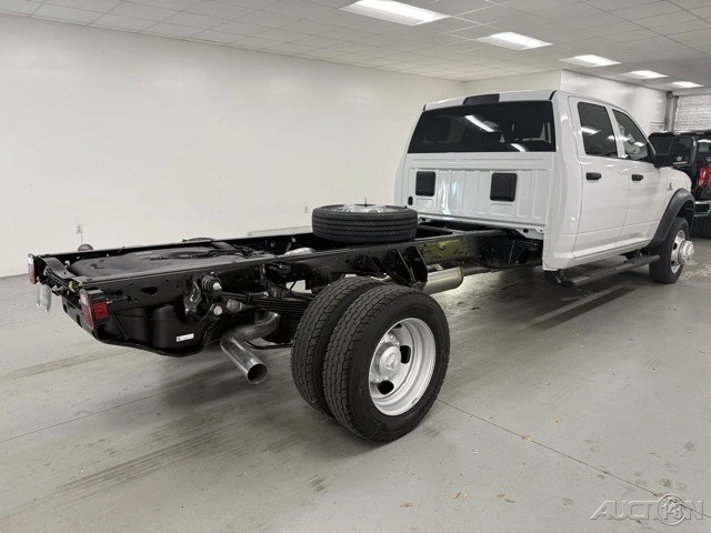 2026 Ram 4500 & 5500 - Image 7 of 12