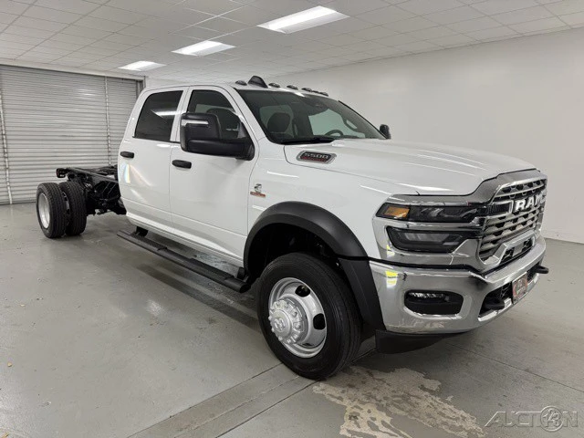 2026 Ram 4500 & 5500 - Image 3 of 12