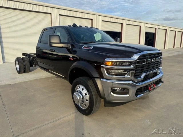 2026 Ram 4500 & 5500 - Image 3 of 12