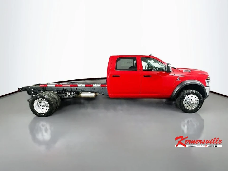 2026 Ram 4500 & 5500 - Image 8 of 21