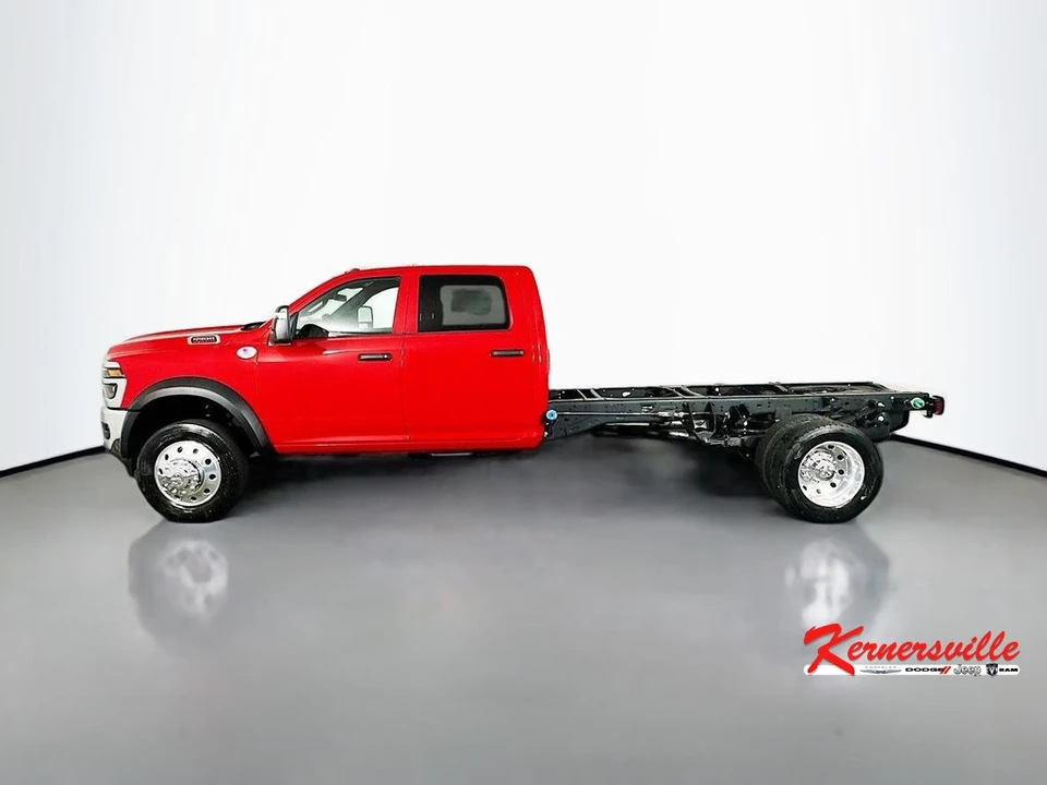 2026 Ram 4500 & 5500 - Image 4 of 21