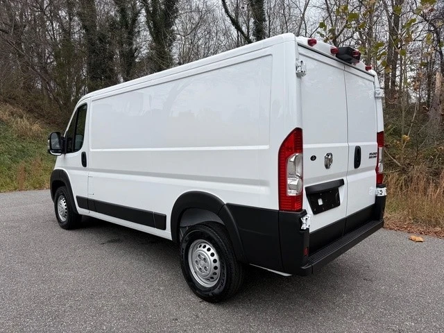 2026 Ram ProMaster - Image 13 of 21