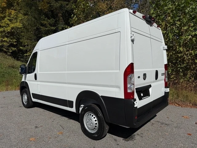 2026 Ram ProMaster - Image 13 of 21