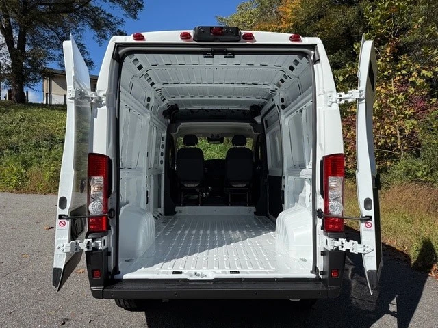 2026 Ram ProMaster - Image 11 of 21