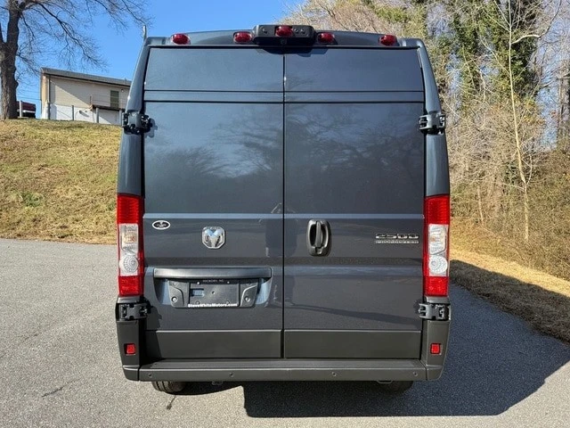 2026 Ram ProMaster - Image 10 of 21