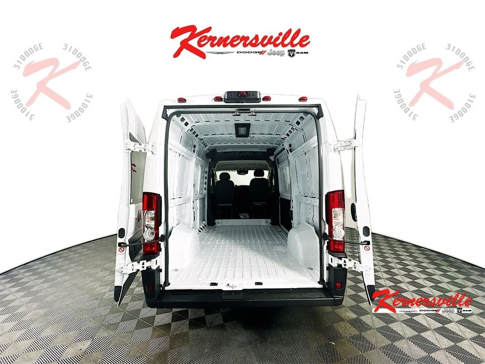 2026 Ram ProMaster - Image 14 of 19
