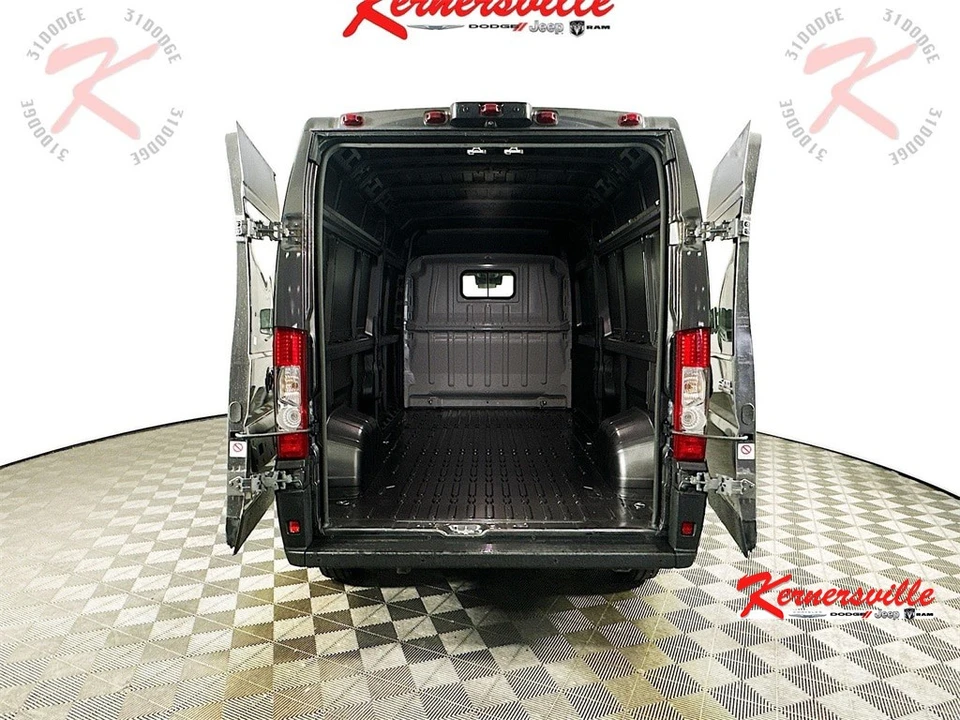2026 Ram ProMaster - Image 16 of 21