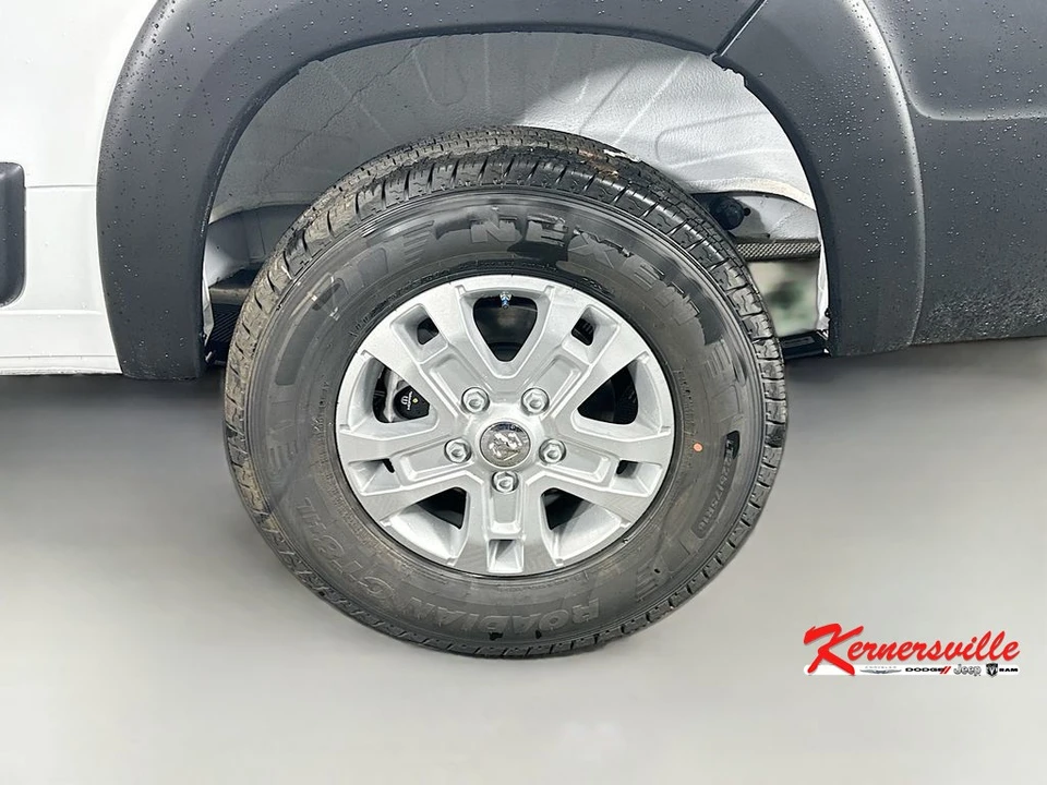 2026 Ram ProMaster - Image 17 of 21