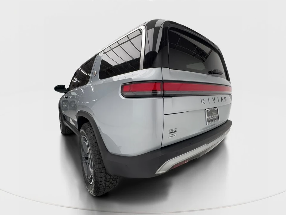 2026 Rivian - Image 10 of 21