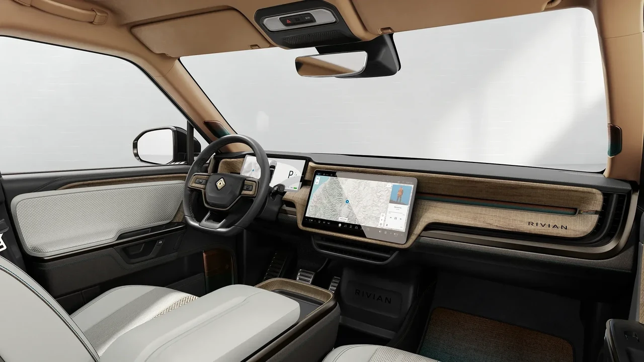2026 Rivian R1S - Image 2 of 4