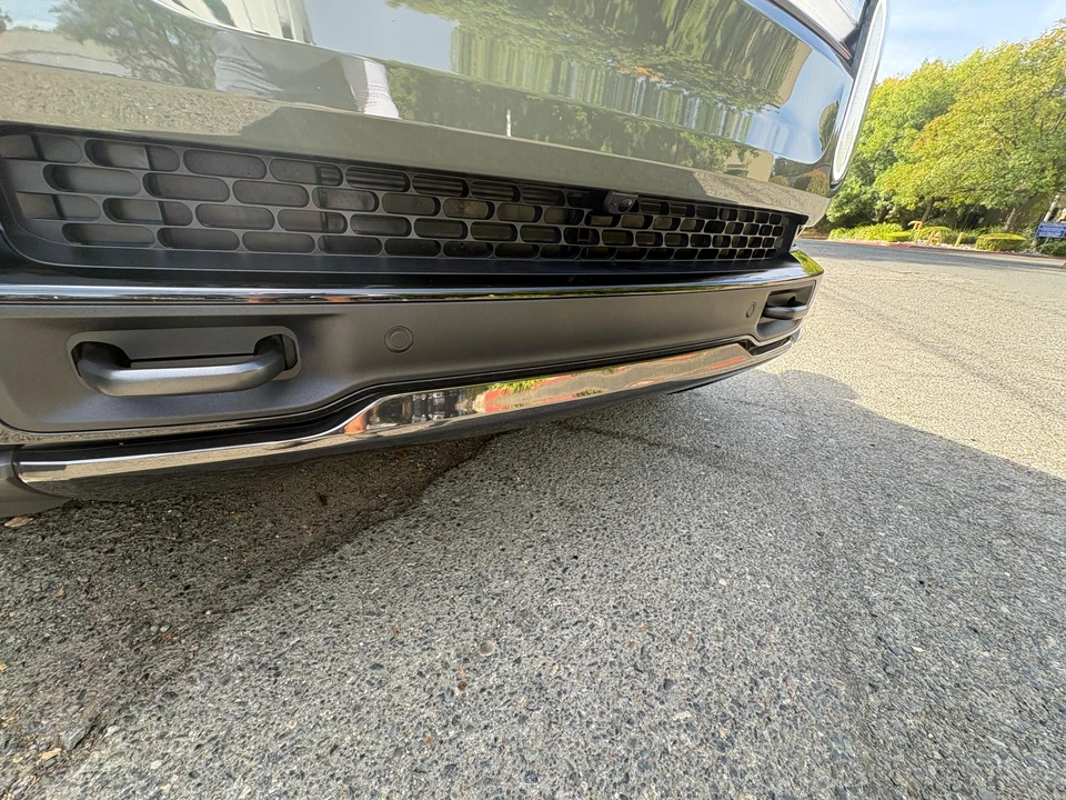 2026 Rivian R1T - Image 30 of 31