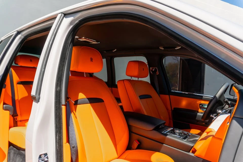 2026 Rolls-Royce Cullinan - Image 13 of 20