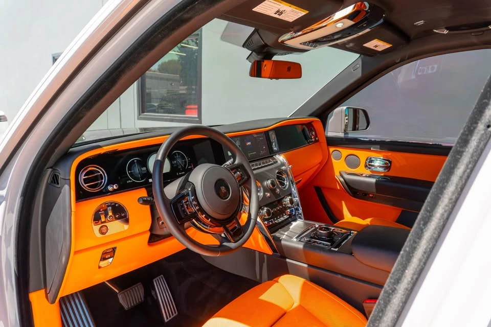 2026 Rolls-Royce Cullinan - Image 9 of 20