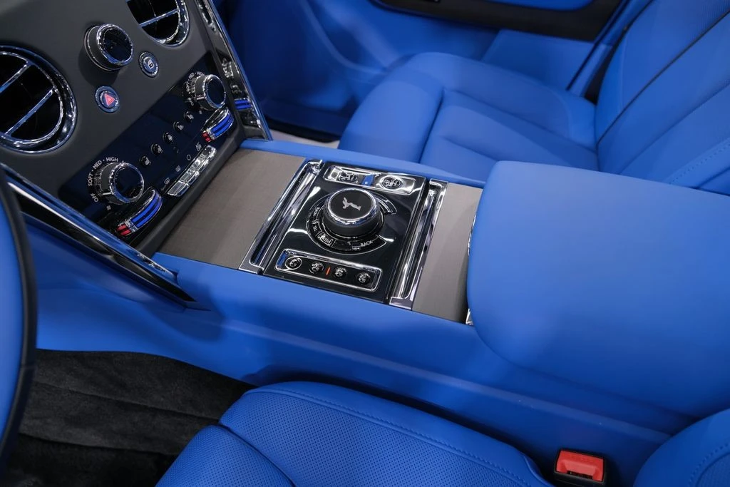 2026 Rolls-Royce Cullinan - Image 19 of 21
