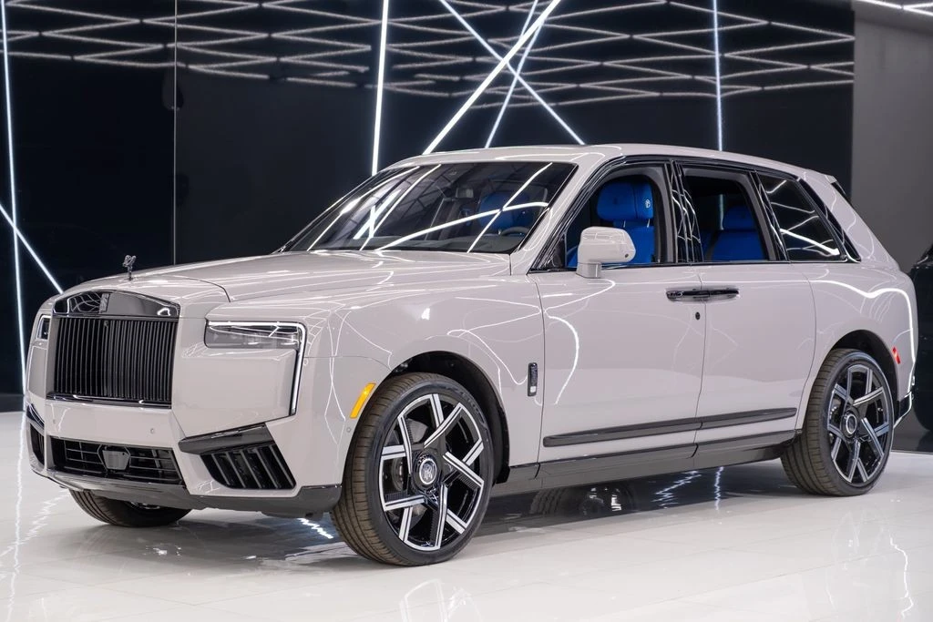 2026 Rolls-Royce Cullinan - Image 3 of 21