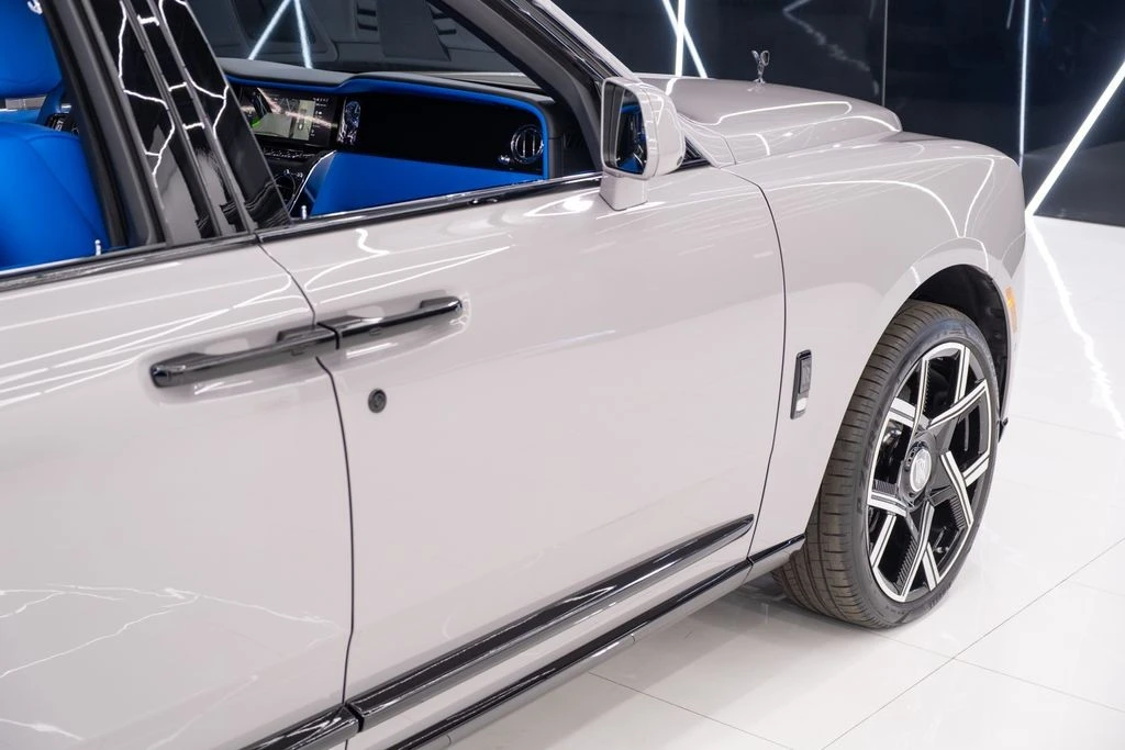 2026 Rolls-Royce Cullinan - Image 9 of 21
