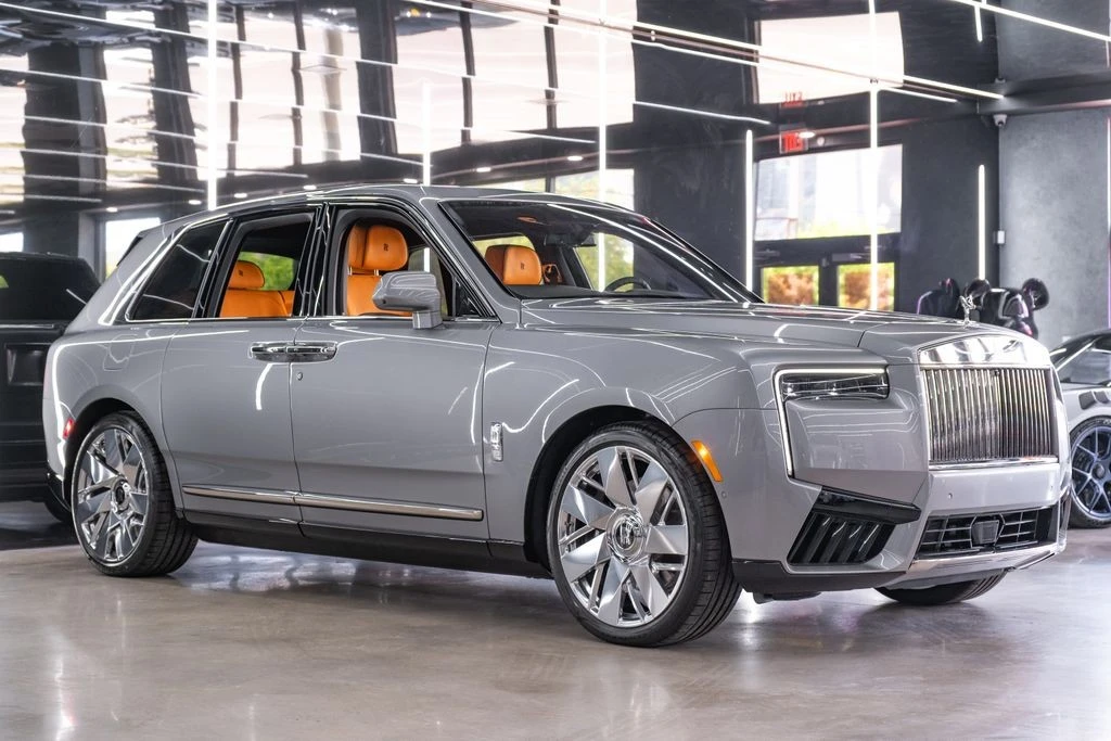 2026 Rolls-Royce Cullinan - Image 3 of 31