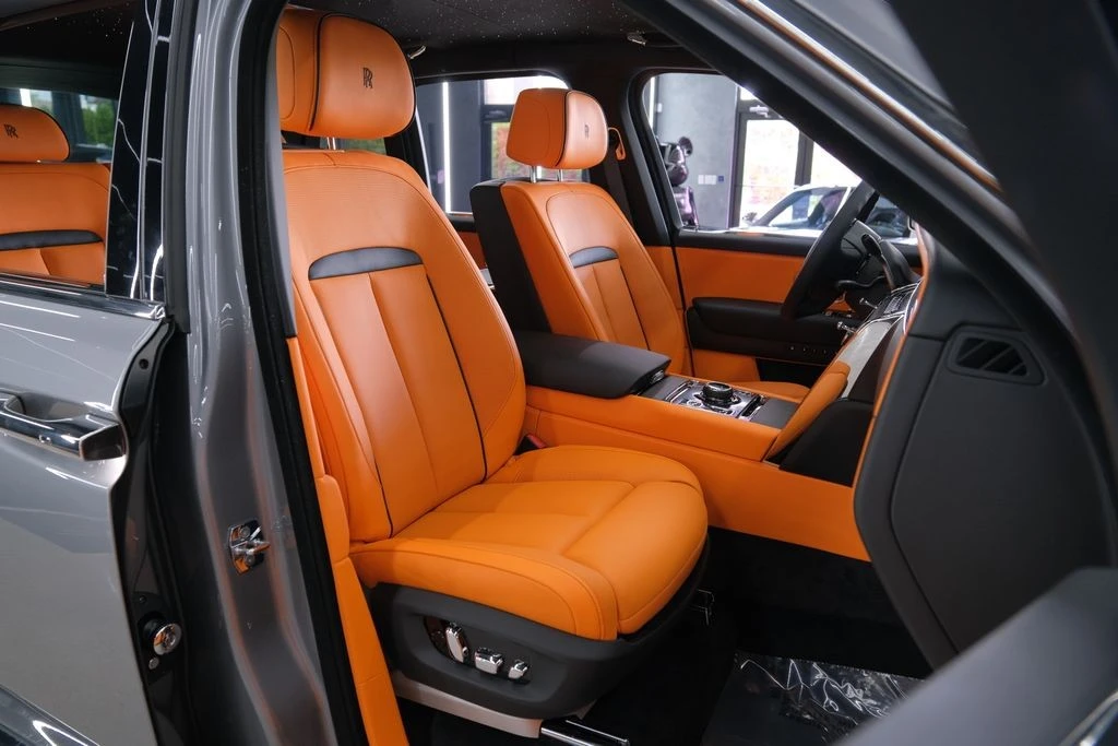 2026 Rolls-Royce Cullinan - Image 23 of 31