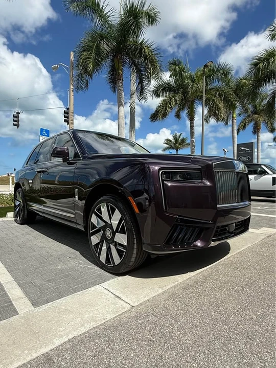 2026 Rolls-Royce Cullinan - Image 4 of 21
