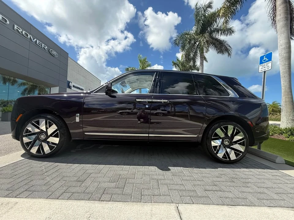 2026 Rolls-Royce Cullinan - Image 2 of 21