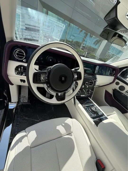 2026 Rolls-Royce Cullinan - Image 9 of 21