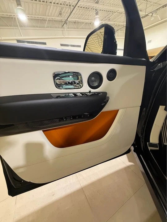 2026 Rolls-Royce Cullinan Black Badge - Image 10 of 21