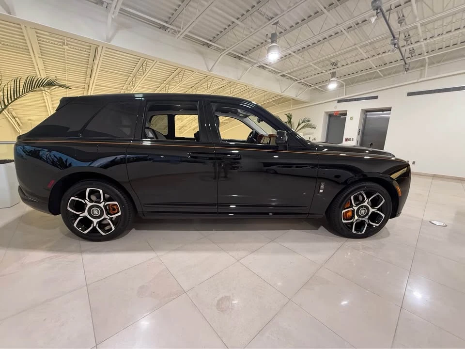 2026 Rolls-Royce Cullinan Black Badge - Image 6 of 21