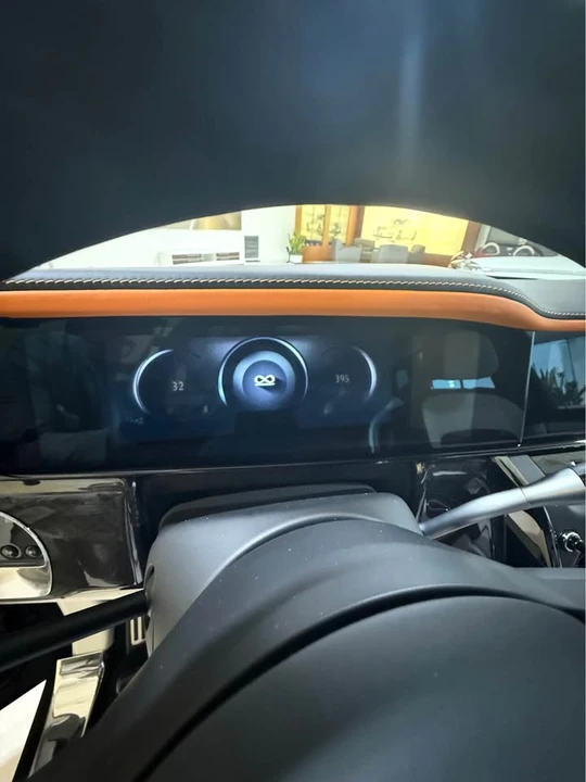 2026 Rolls-Royce Cullinan Black Badge - Image 15 of 21