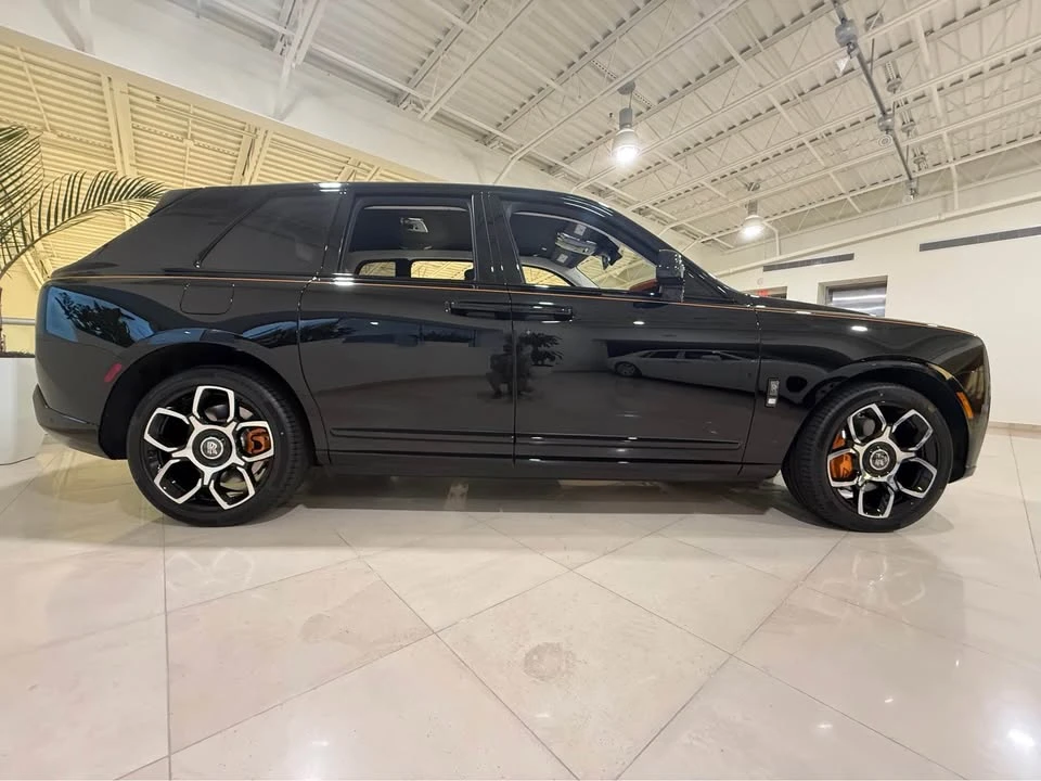 2026 Rolls-Royce Cullinan Black Badge - Image 7 of 21