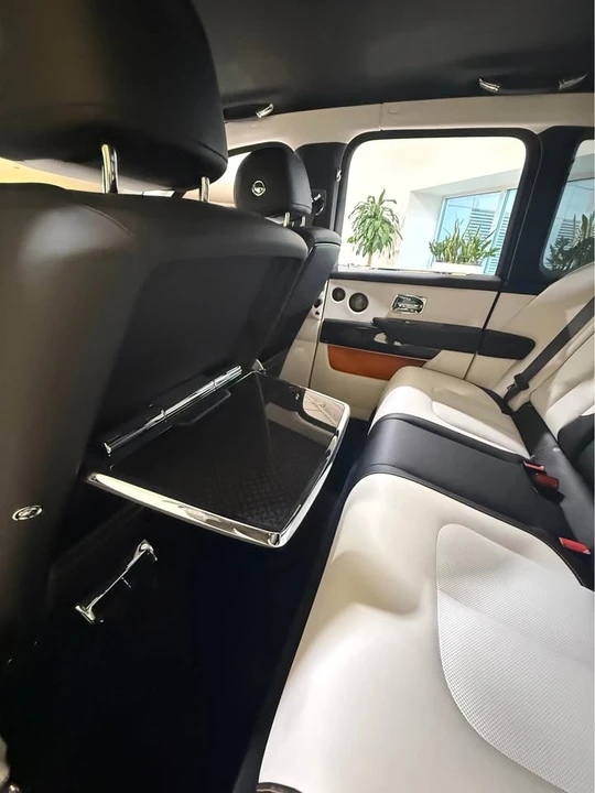 2026 Rolls-Royce Cullinan Black Badge - Image 18 of 21