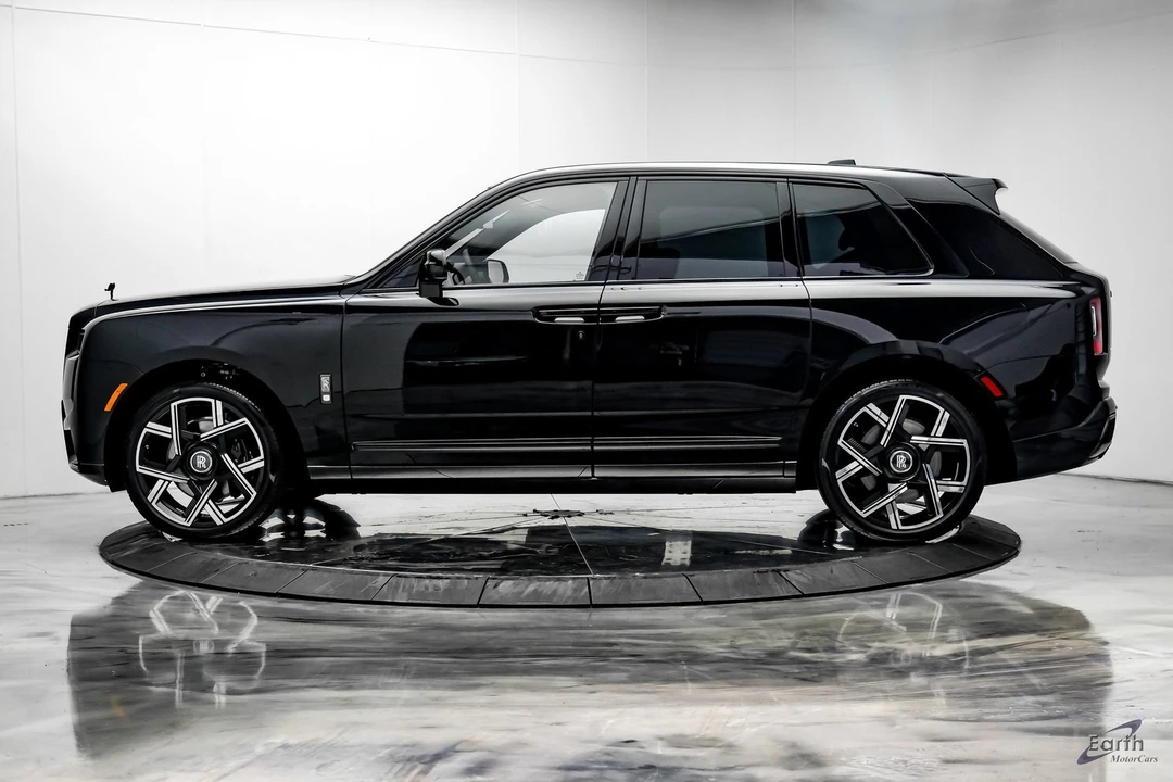 2026 Rolls-Royce Cullinan Black Badge - Image 8 of 31