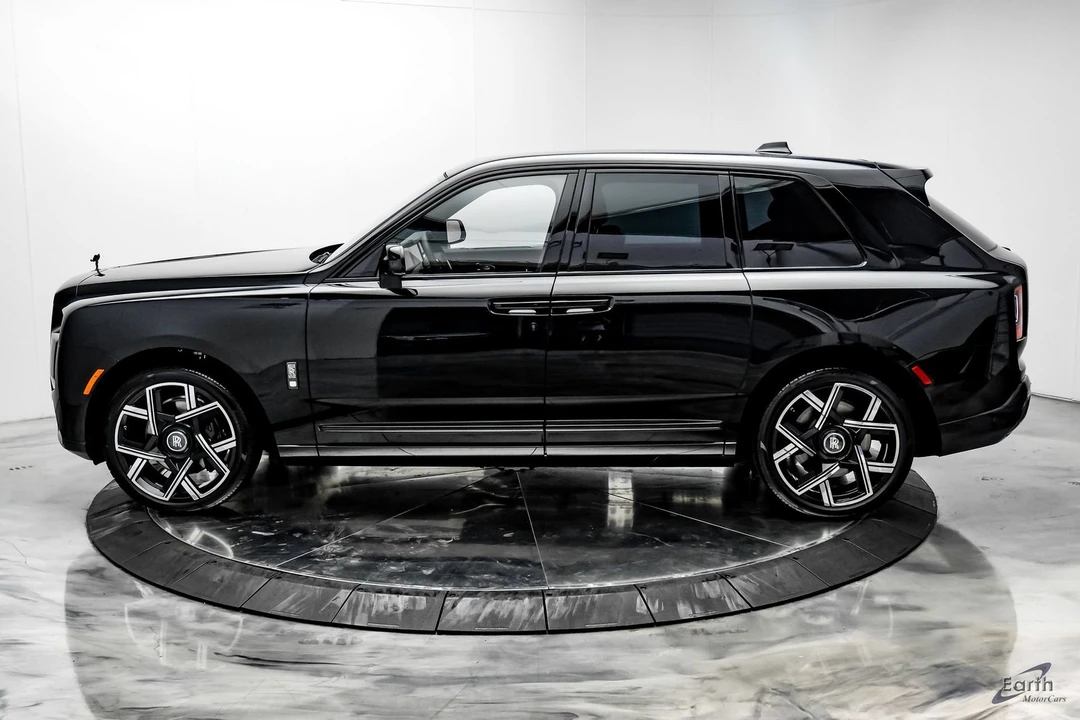 2026 Rolls-Royce Cullinan Black Badge - Image 9 of 31