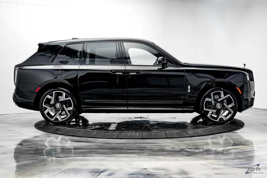 2026 Rolls-Royce Cullinan Black Badge - Image 24 of 31