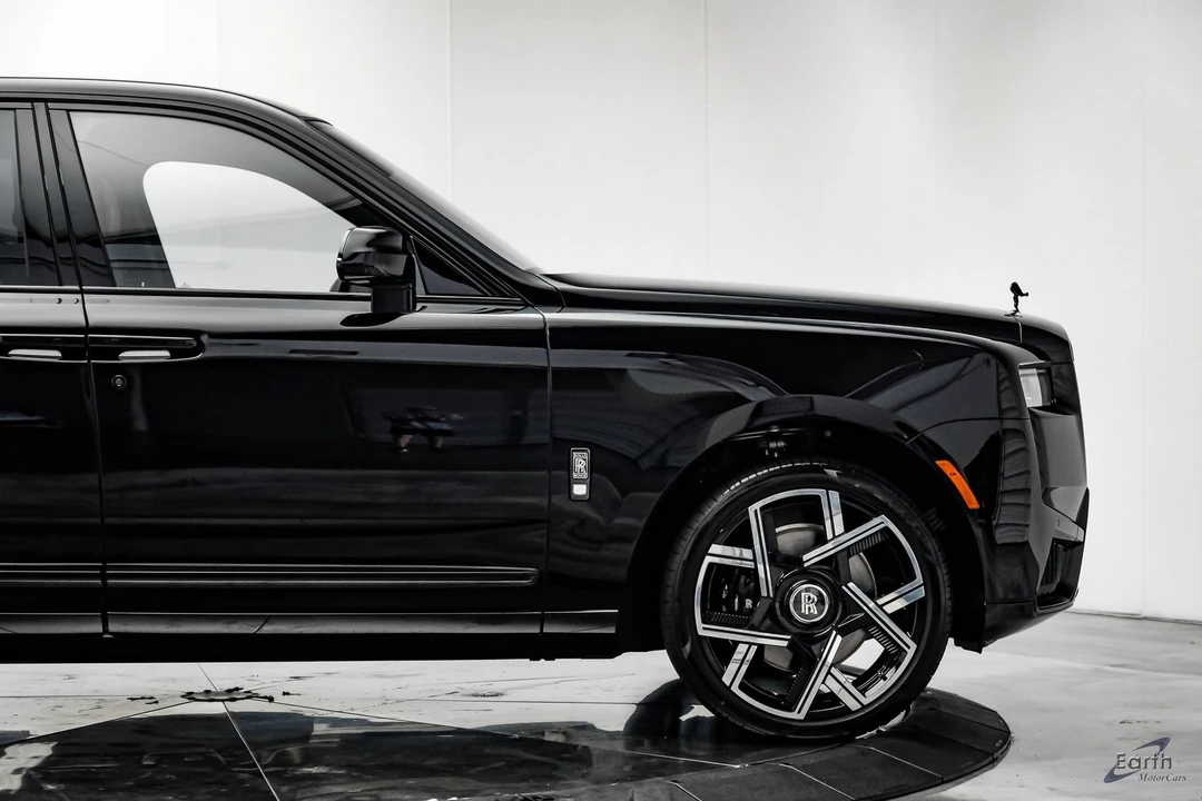 2026 Rolls-Royce Cullinan Black Badge - Image 26 of 31