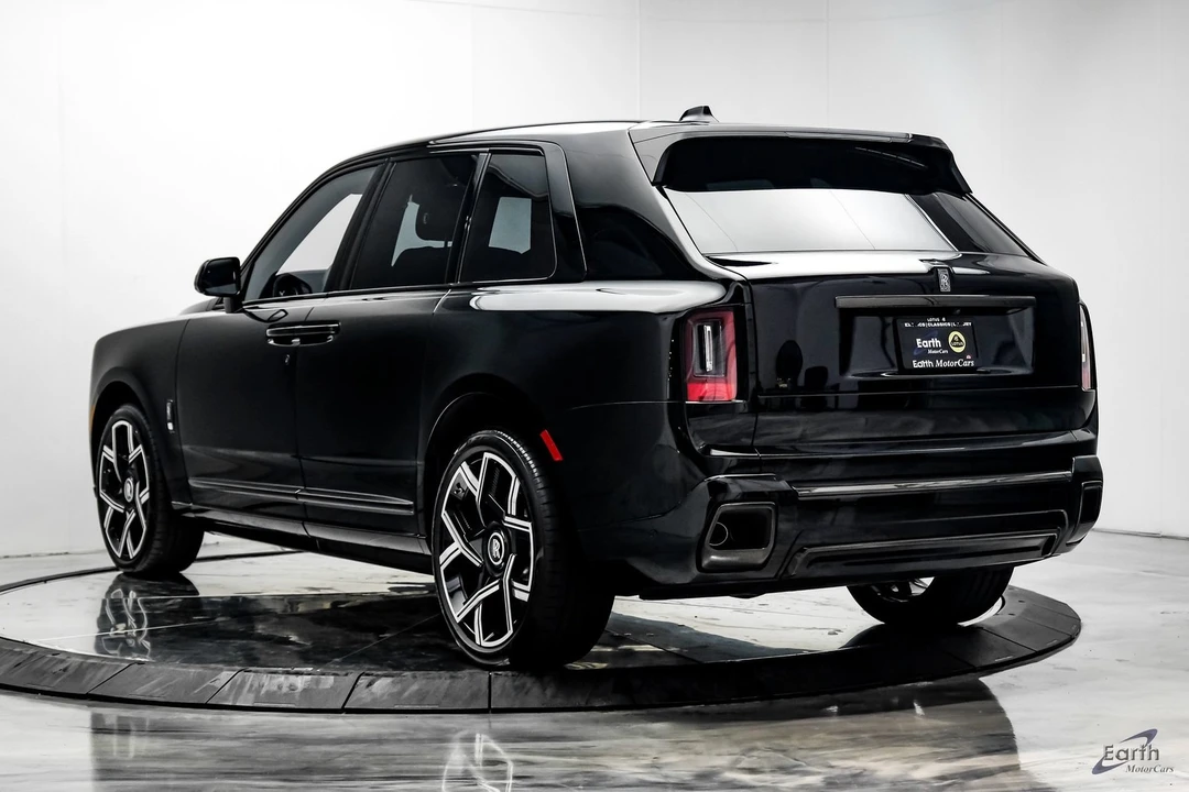 2026 Rolls-Royce Cullinan Black Badge - Image 13 of 31