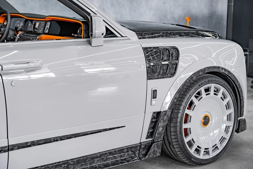2026 Rolls-Royce Cullinan - Image 16 of 31