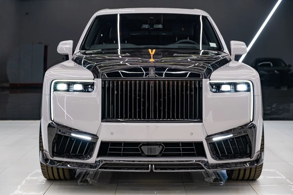 2026 Rolls-Royce Cullinan - Image 2 of 31